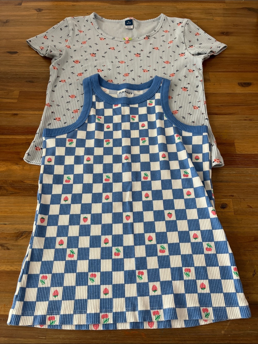 Old Navy Blue & White Checkered Strawberry Tank and Tshirt Size XL 14